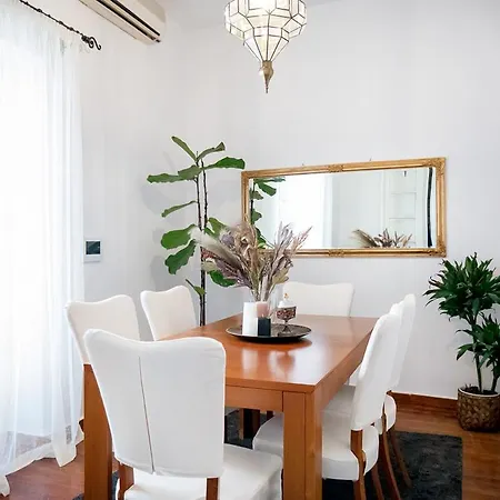 The Arcade Apartment *